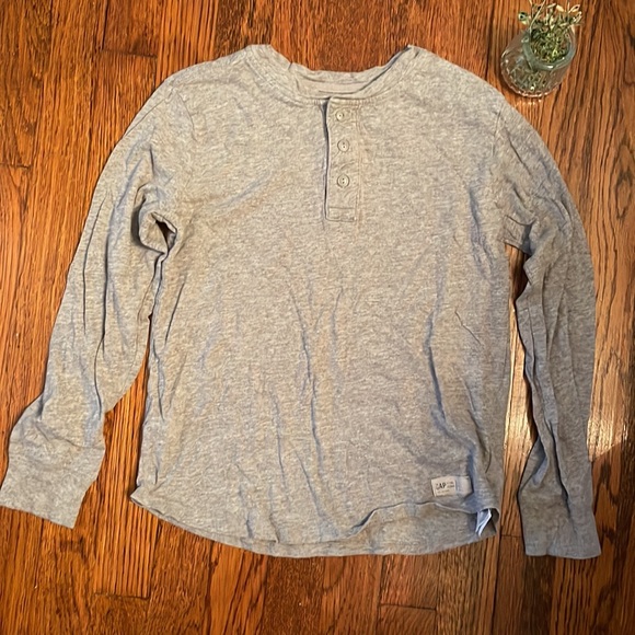 Boys size 8 long sleeve 3 shirt bundle Gap Kids Garanimals Old Navy - Picture 3 of 9